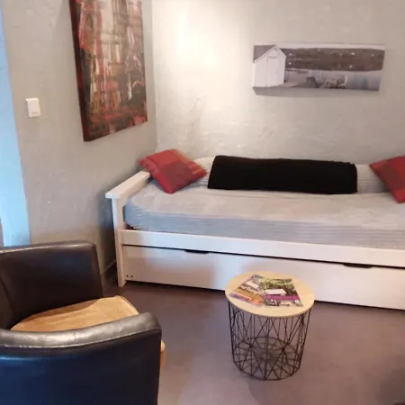 La Maison Sous L'etoile. Apartment *